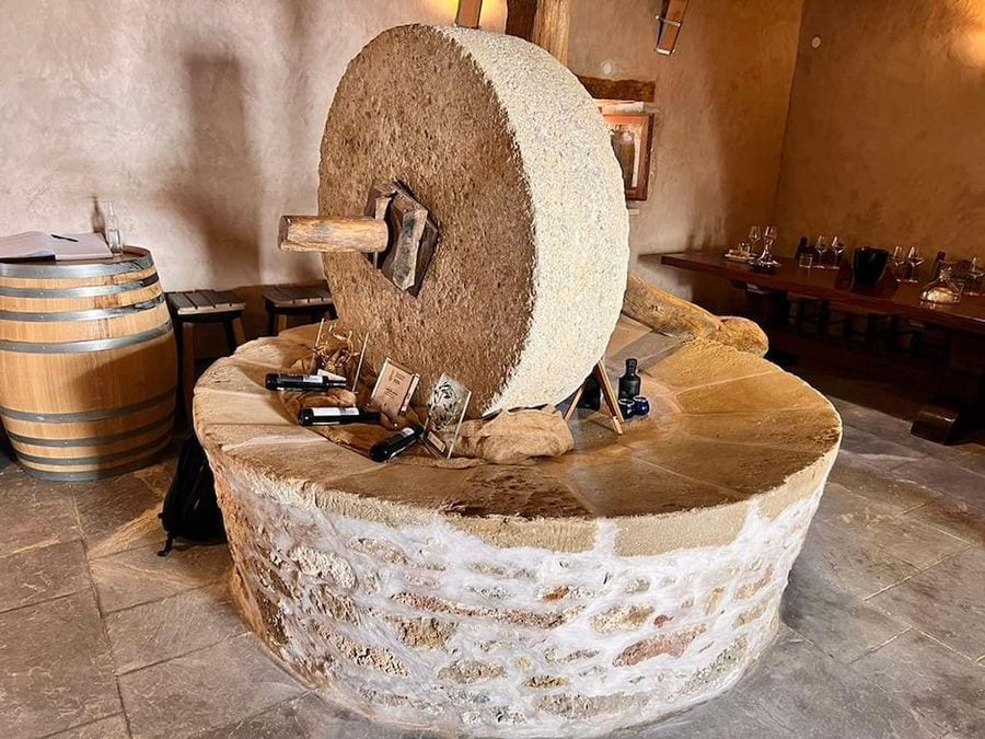 olive oil old press at Ktima Toplou
